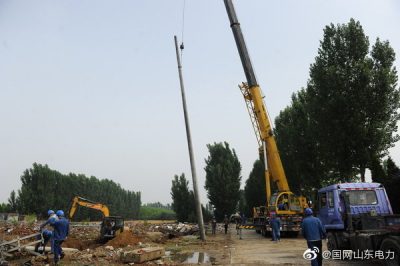 寧陽縣供電公司對(duì)10千伏園區(qū)線路及支線進(jìn)行遷移改造