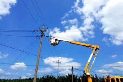 萊陽市供電公司對10千伏西留線、10千伏張莊線進(jìn)行集中帶電消缺