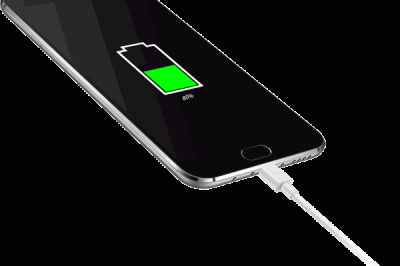 手機充電先插手機還是先插電源？你做對了嗎？