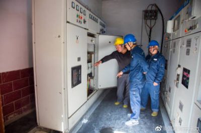 全力以赴確?！皯?zhàn)時(shí)高考”用電