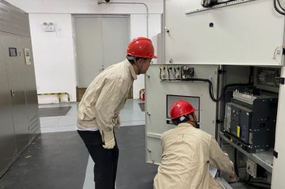 對康緣養(yǎng)生谷竣工完成的配套電氣設(shè)備、線路開展驗收工作